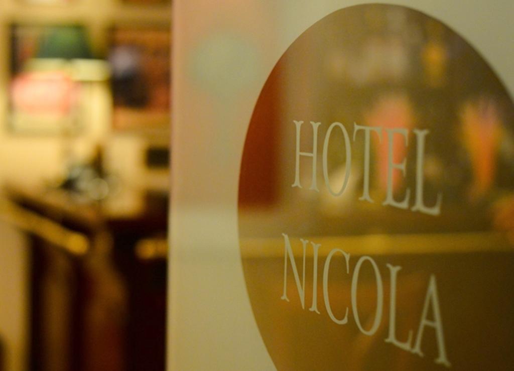 Nicola Hotel Athen Exterior foto